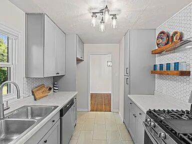 1825 Sheffield Road Property Photo 8