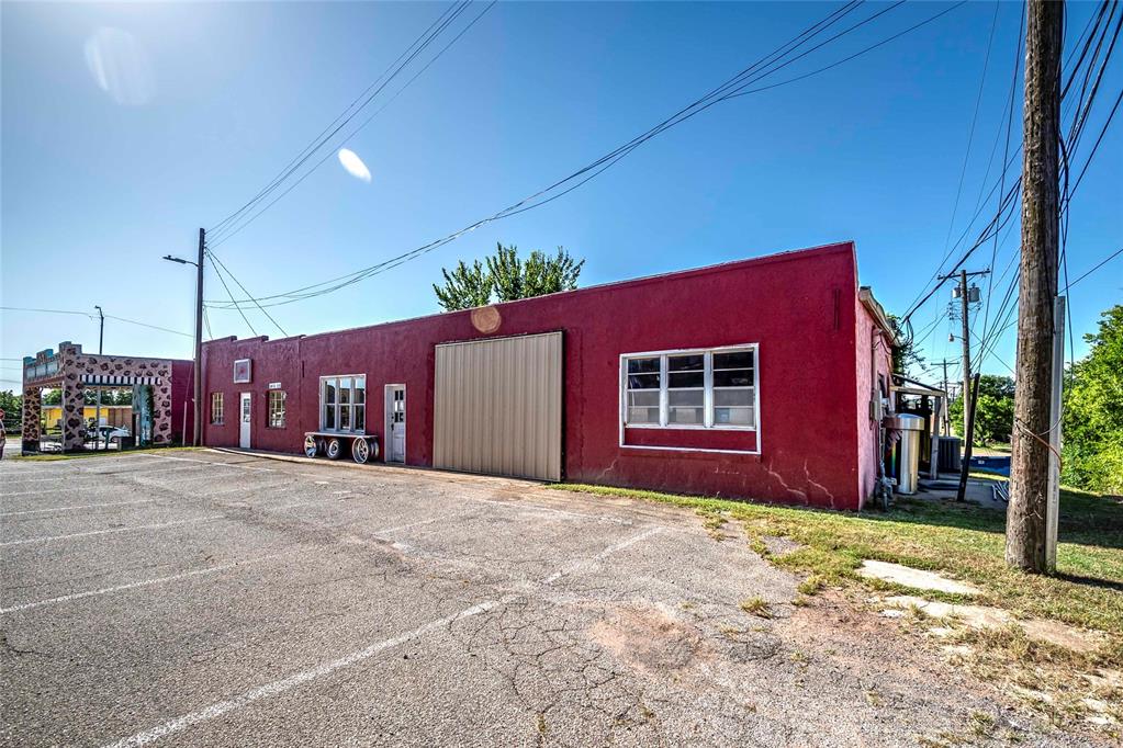 1241579 Property Photo 2