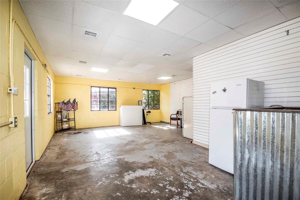 1241579 Property Photo 6