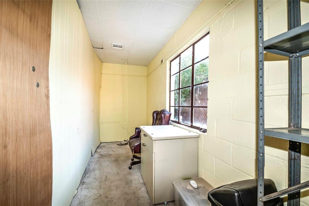 1241579 Property Photo 11