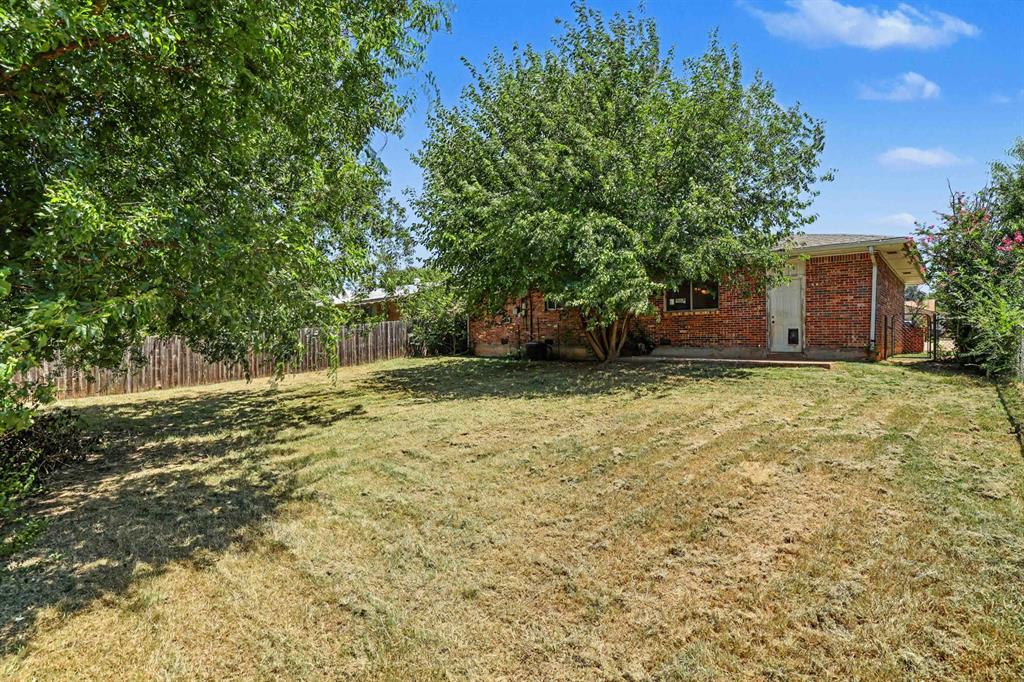 713 Hedge Drive Property Photo 15