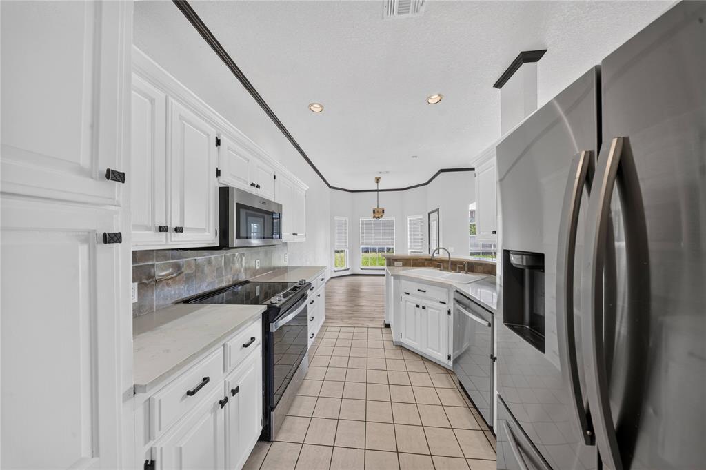 732 Sw 155th Place Property Photo 11
