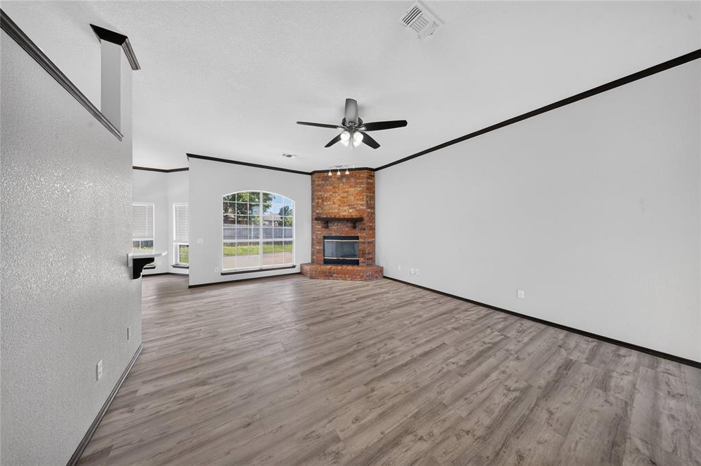 732 Sw 155th Place Property Photo 13
