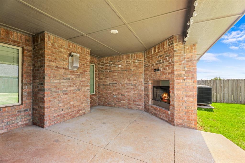 8312 Nw 160th Street Property Photo 45
