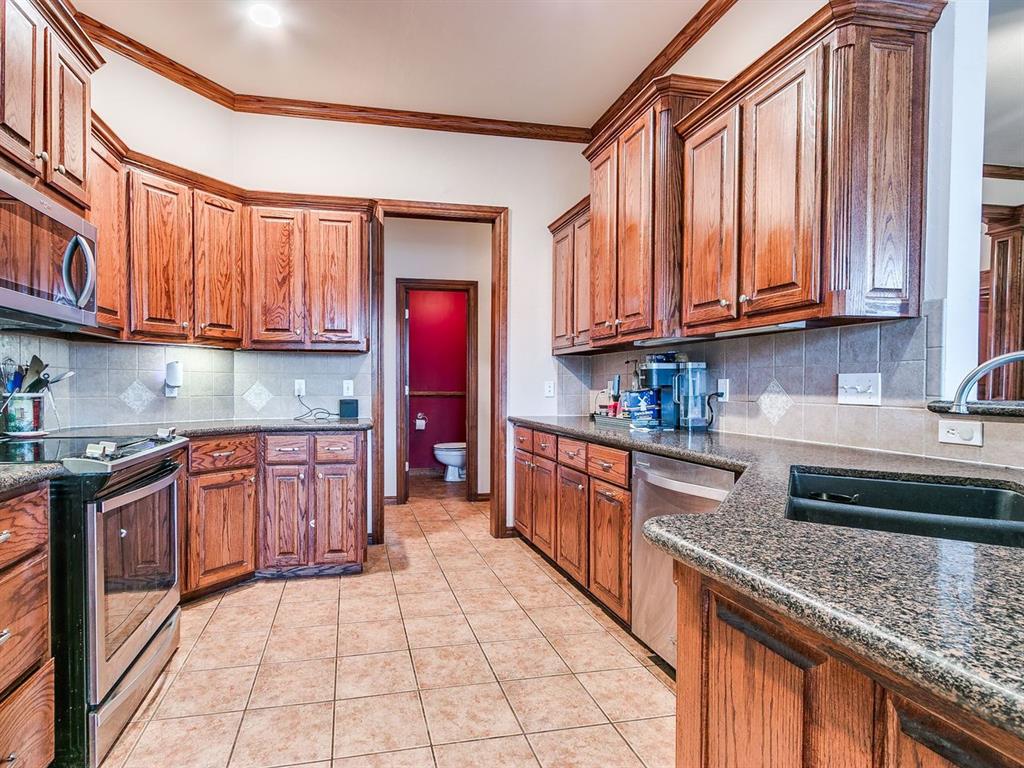 10628 Nw 39th Street Property Photo 5