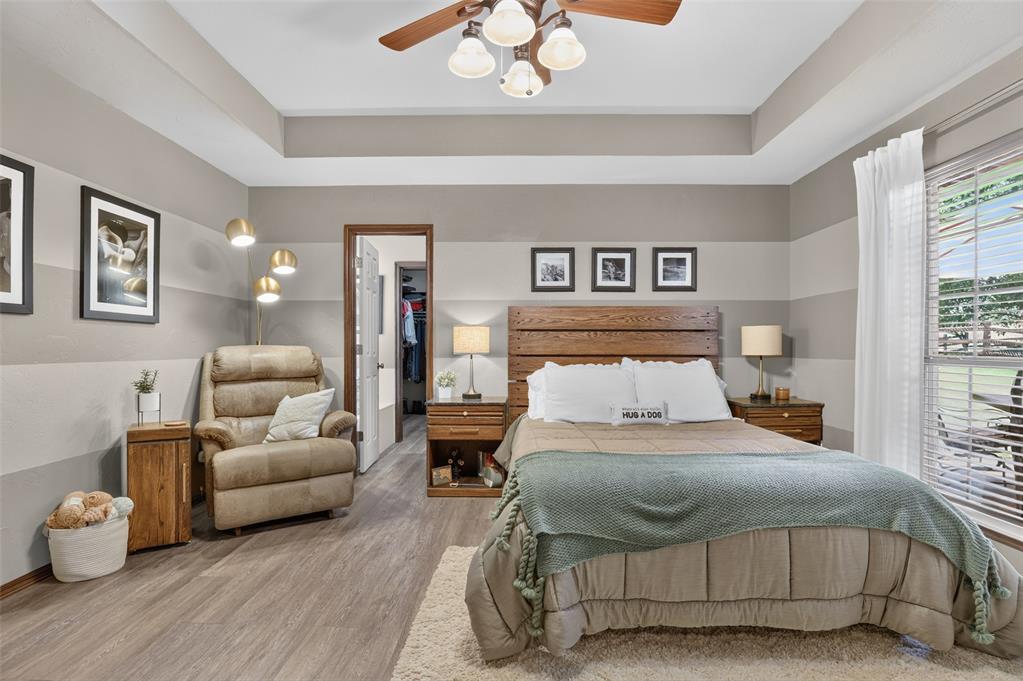 300 Crossland Court Property Photo 18