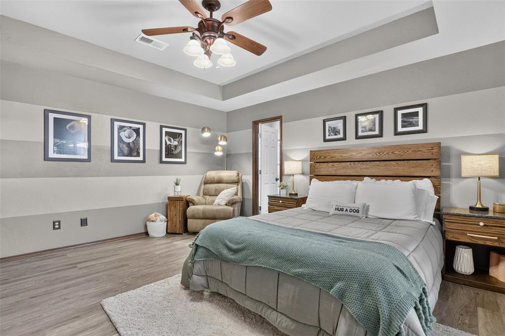 300 Crossland Court Property Photo 19