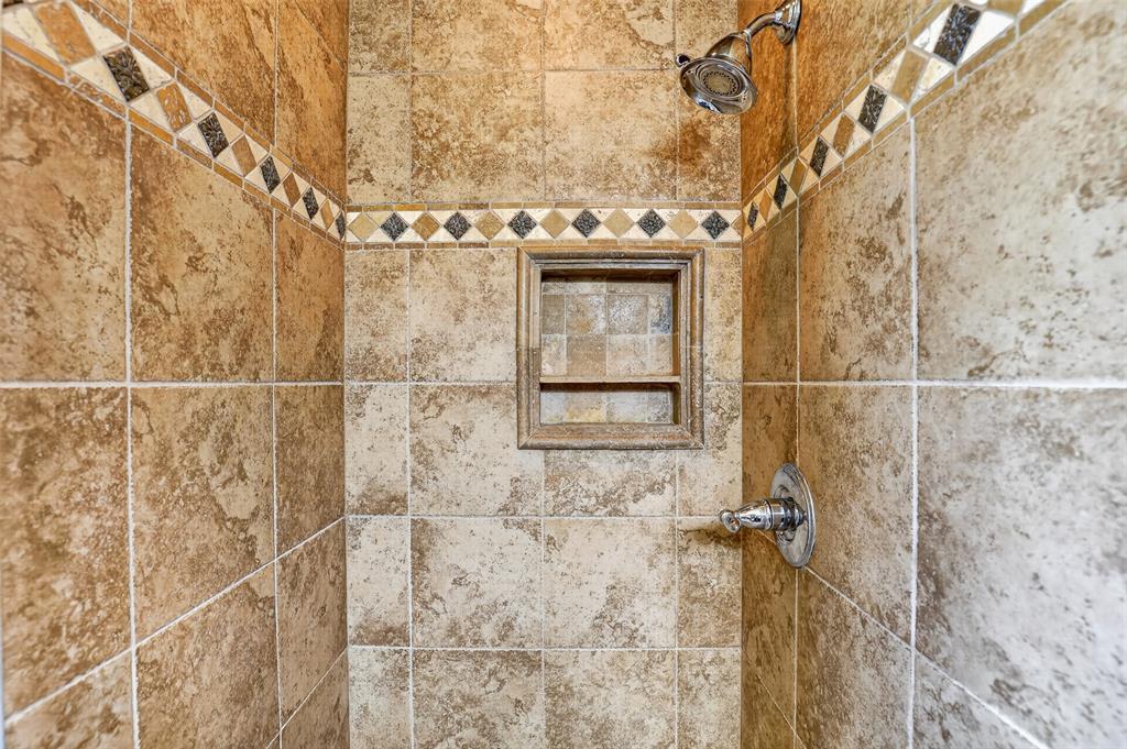 300 Crossland Court Property Photo 27