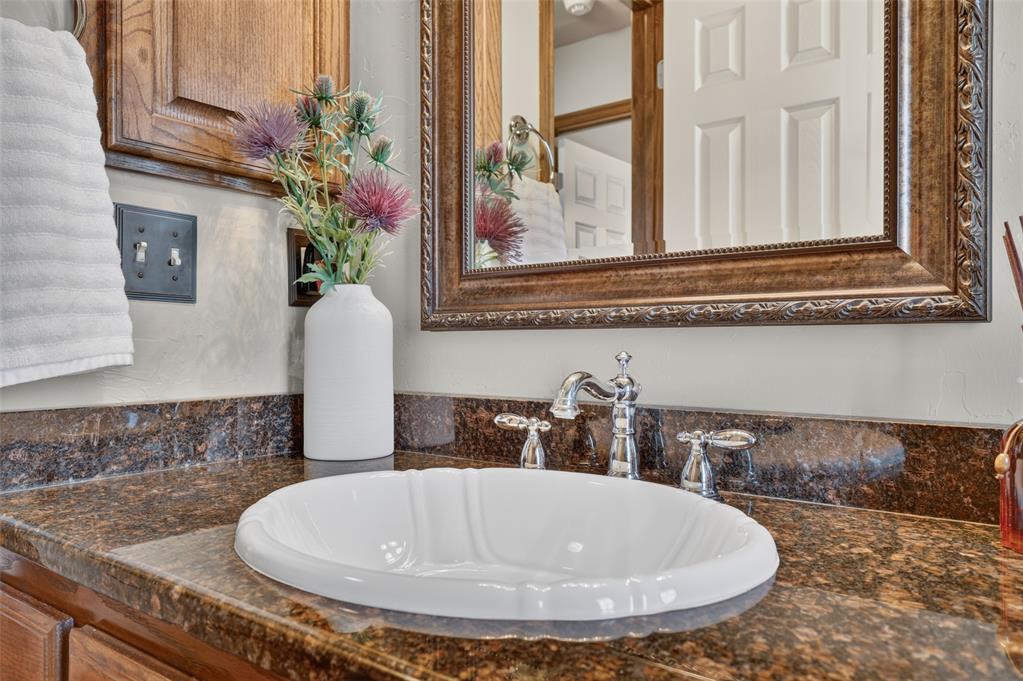 300 Crossland Court Property Photo 32