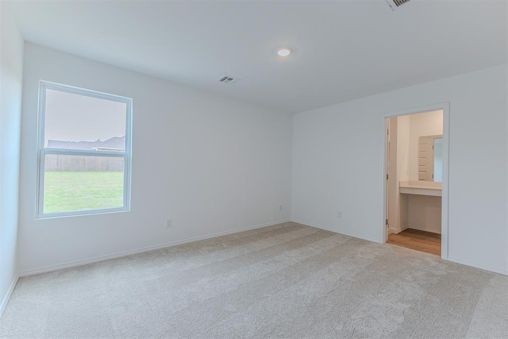 618 Caldwell Drive Property Photo 4