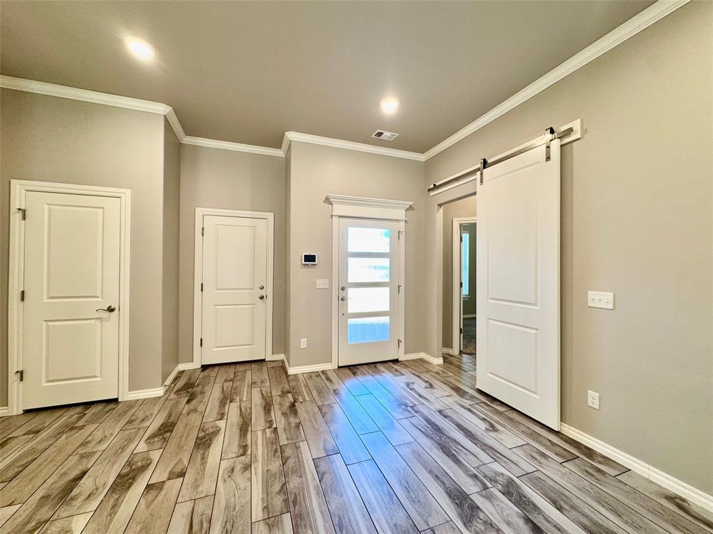 828 E Barajas Terrace Property Photo 6