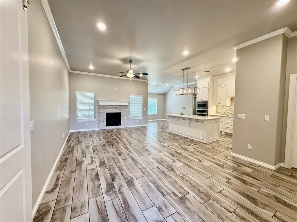 828 E Barajas Terrace Property Photo 8