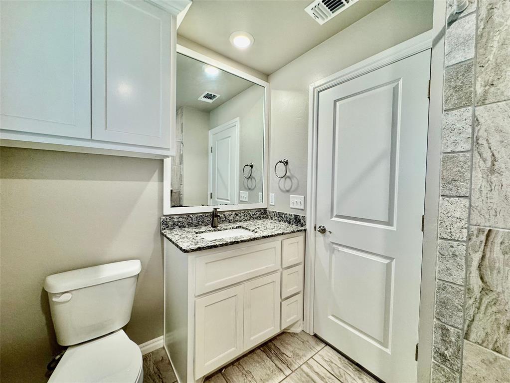 828 E Barajas Terrace Property Photo 32
