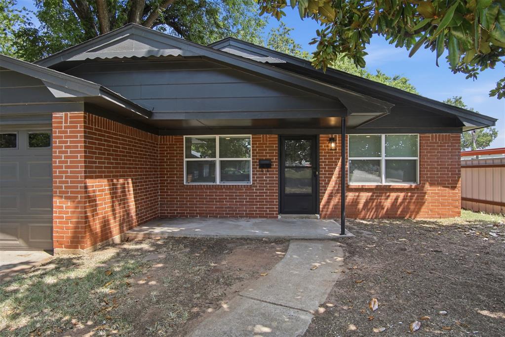 420 W Minnesota Avenue Property Photo 2