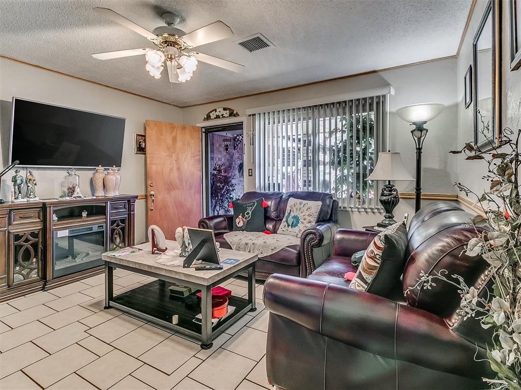 2612 Sw 71st Street Property Photo 4