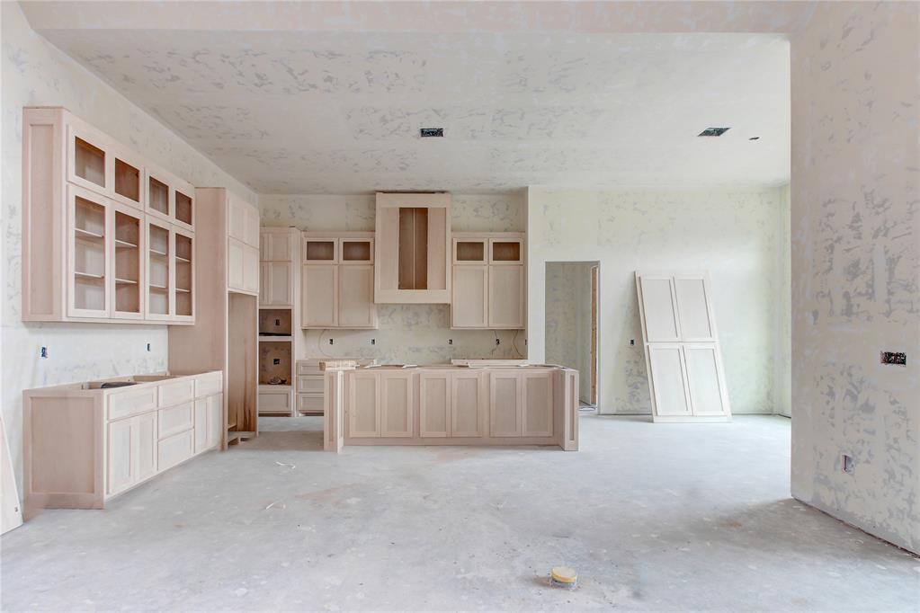 1913 Providence Drive Property Photo 12