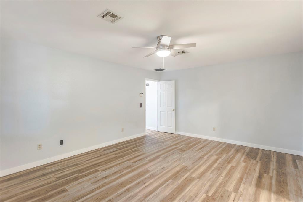 7318 Nw 106th Property Photo 15