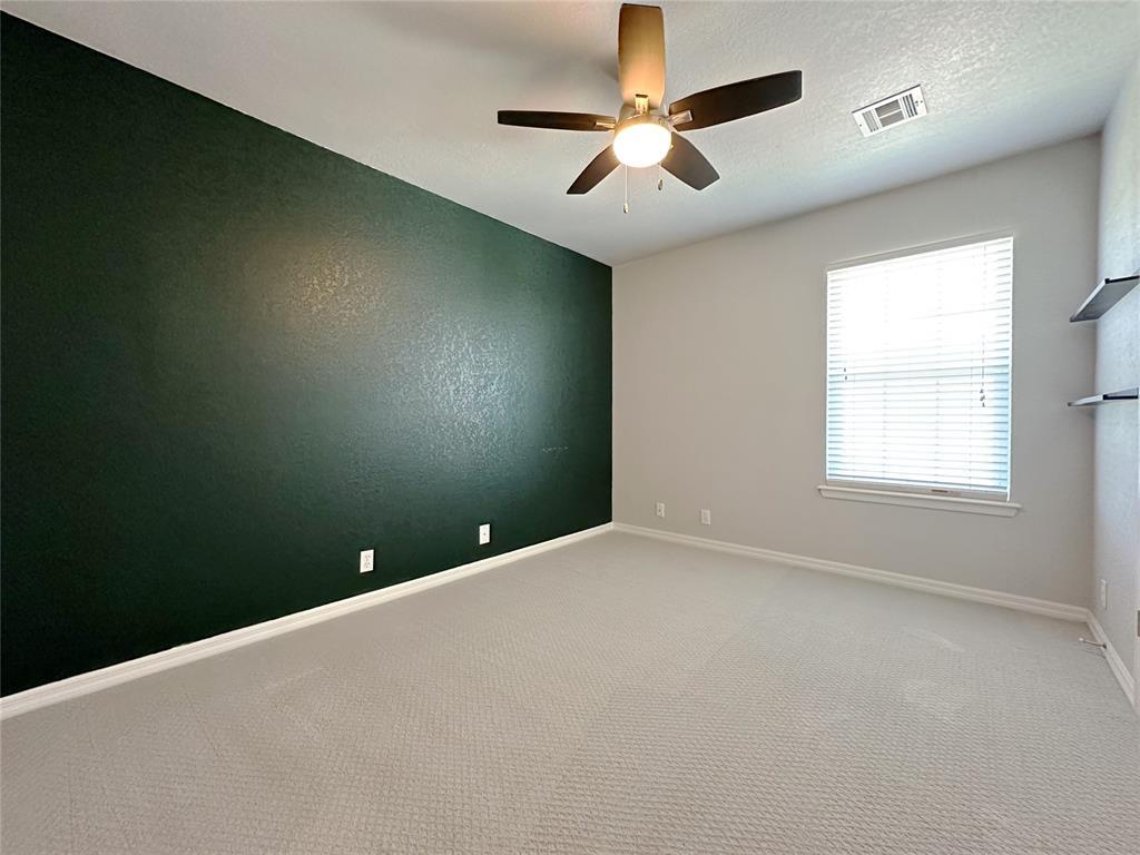 2812 Eaton Drive Property Photo 5