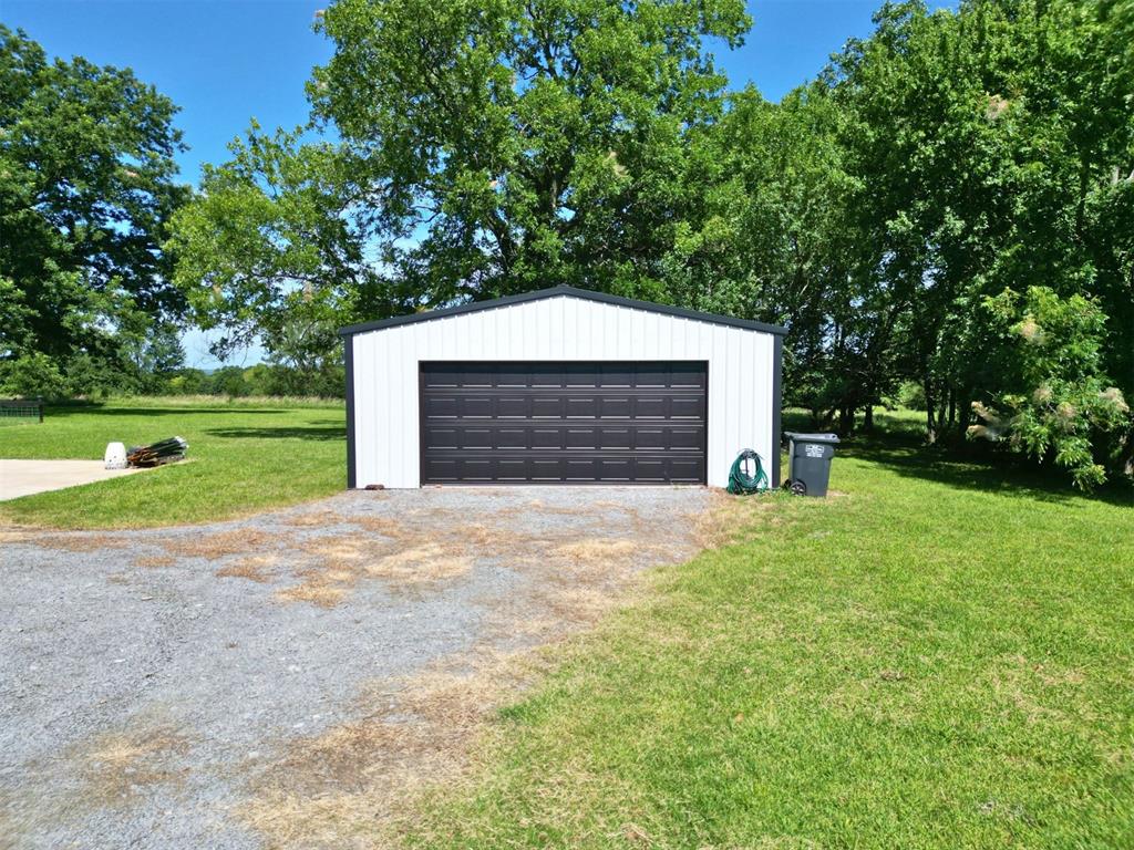 22841 County Road 3620 Property Photo 4