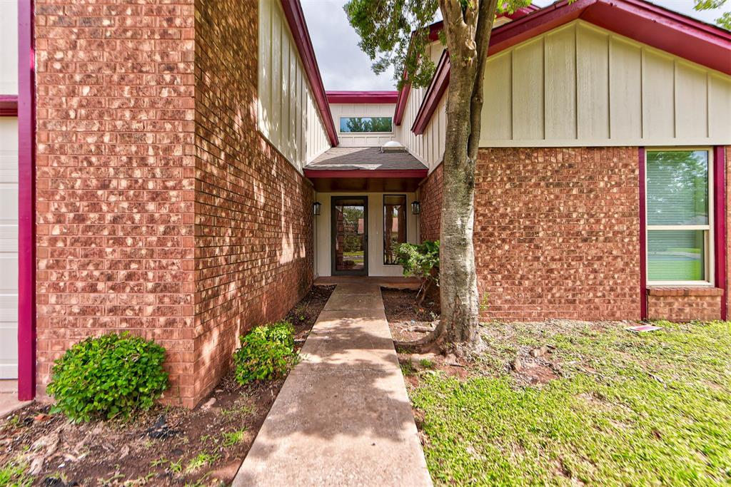 2115 Teresa Drive Property Photo 3