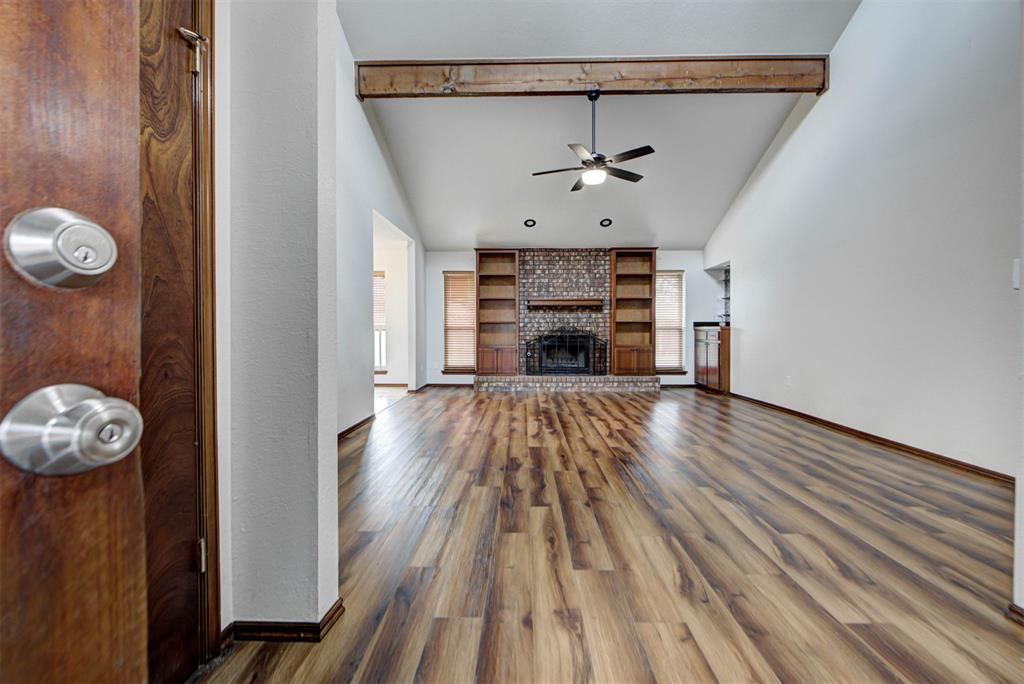 2115 Teresa Drive Property Photo 4