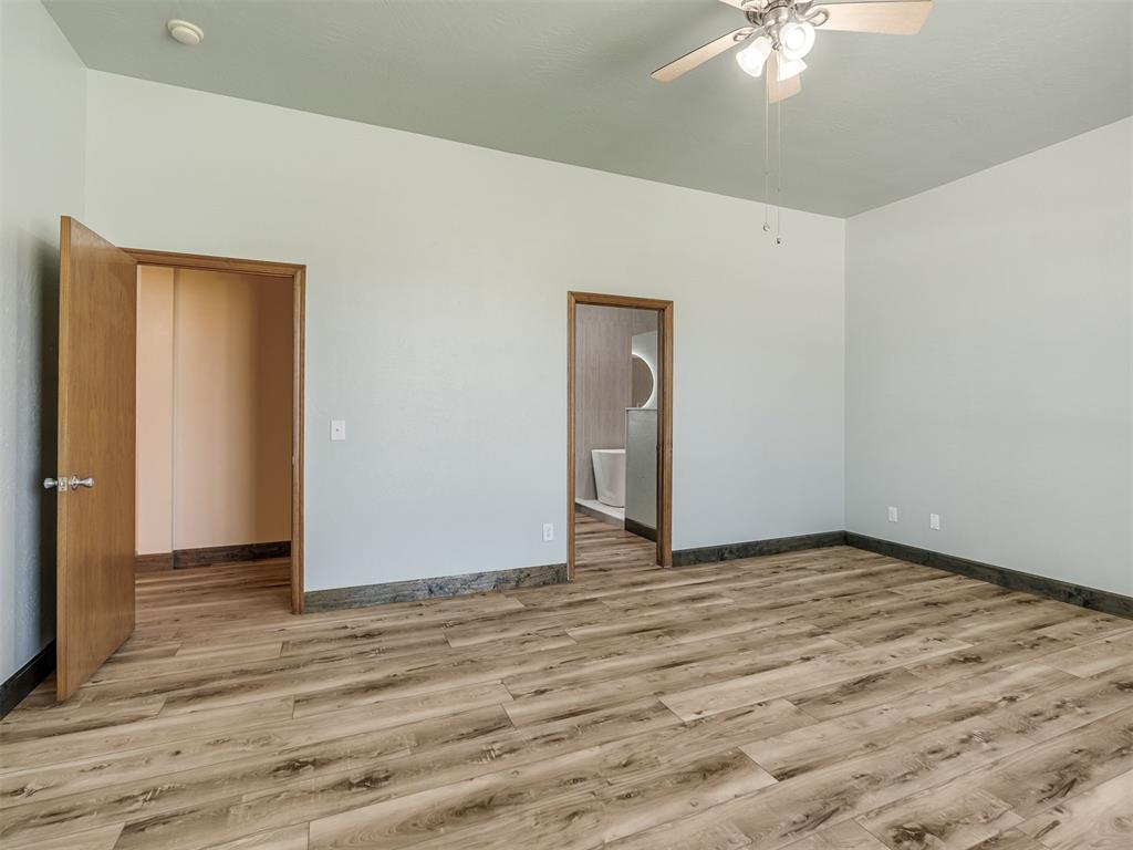 825 Oak Creek Drive Property Photo 19