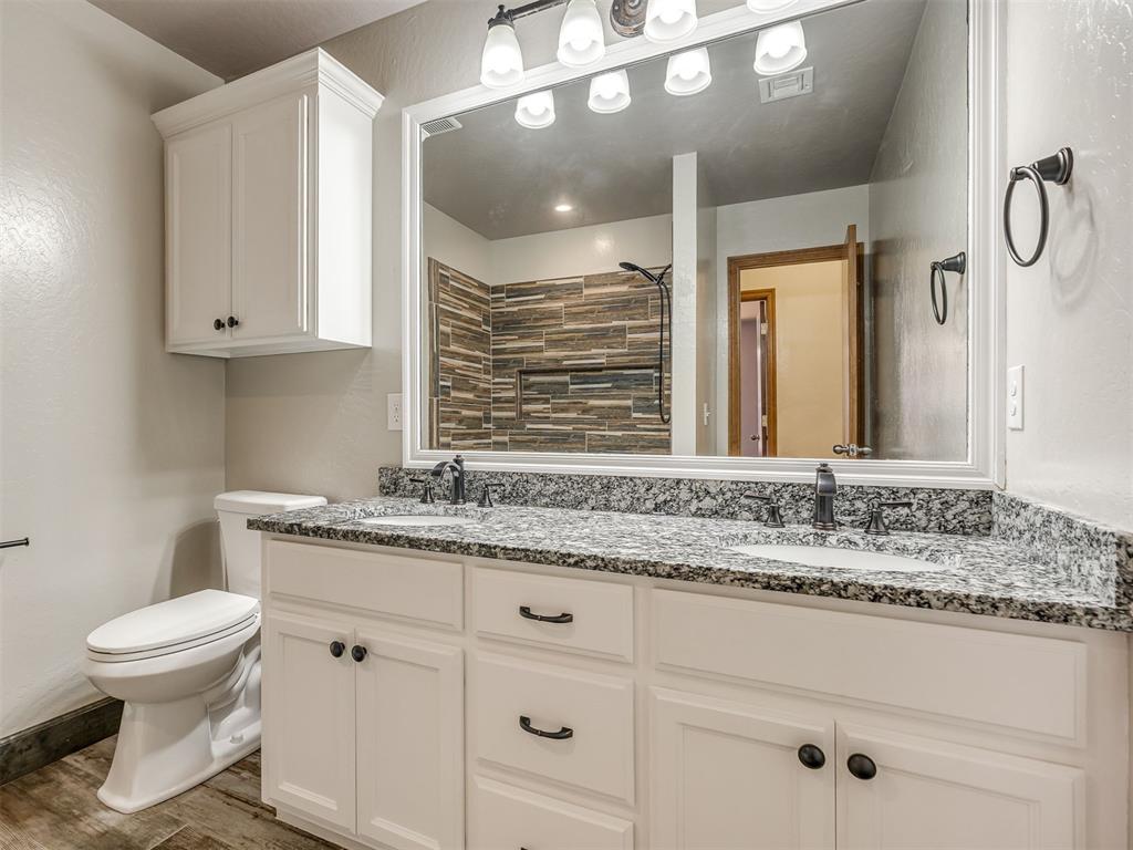 825 Oak Creek Drive Property Photo 29