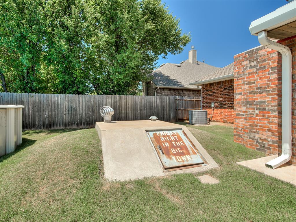 825 Oak Creek Drive Property Photo 39