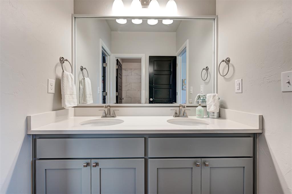 4825 Sand Lily Lane Property Photo 33
