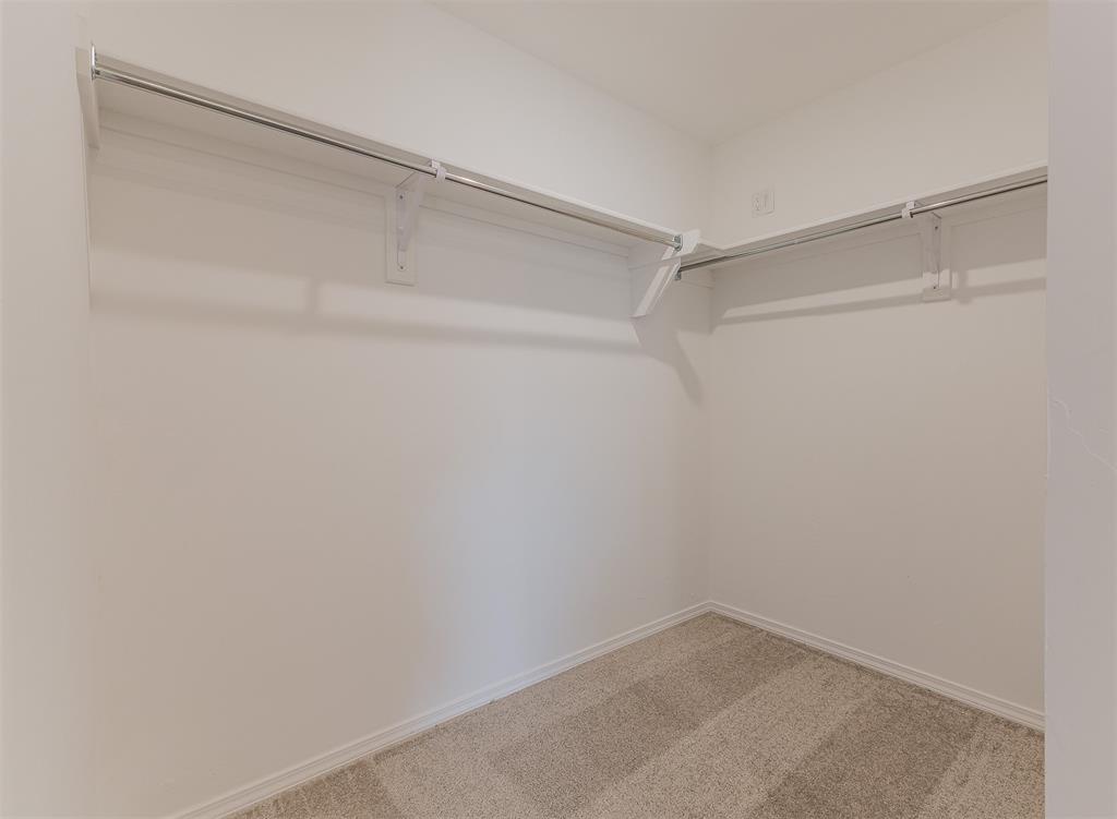 604 South Haven Drive Property Photo 7