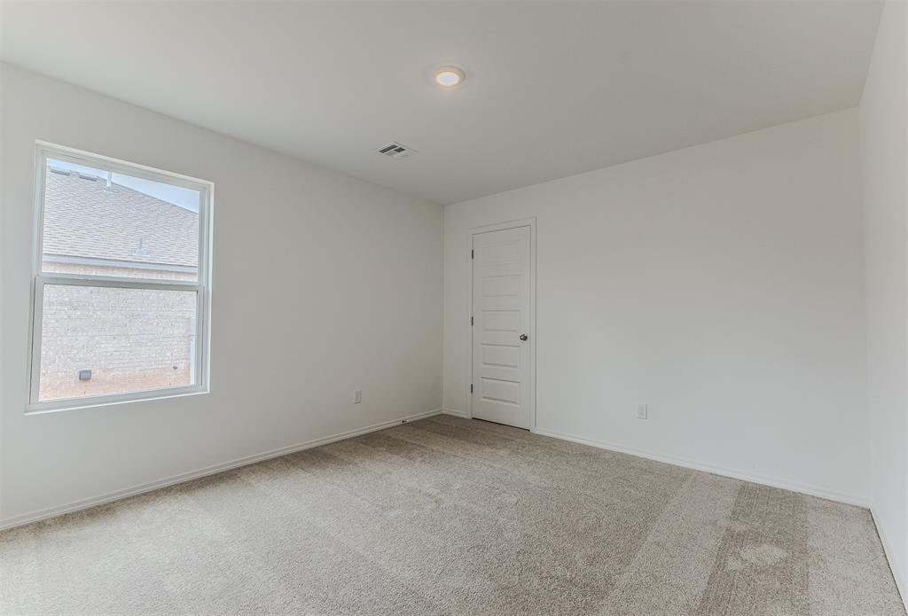 604 South Haven Drive Property Photo 13