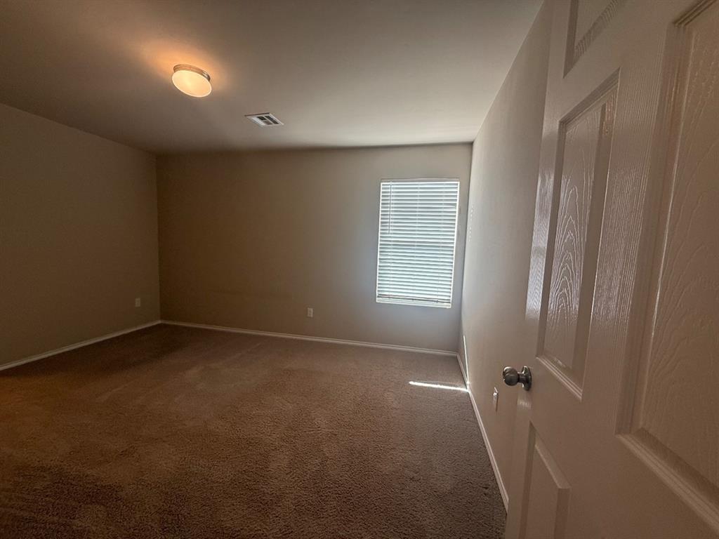 9813 High Noon Road Property Photo 12