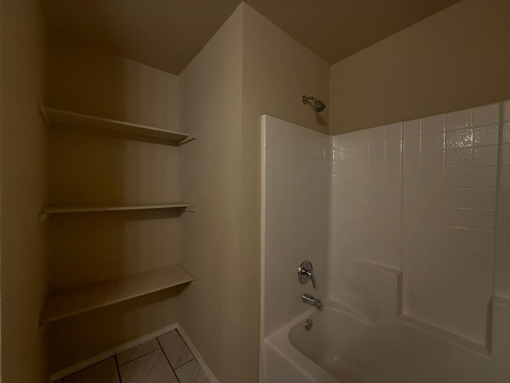 9813 High Noon Road Property Photo 18