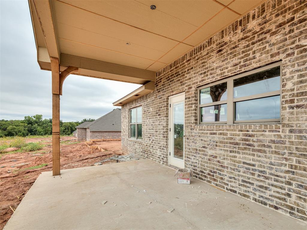 2208 Preserve Edge Drive Property Photo 26