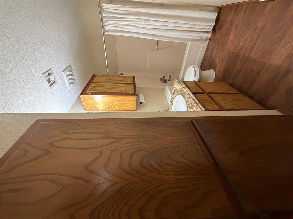 8 Baker Street Property Photo 10