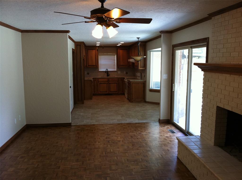 2733 Walnut Road Property Photo 3