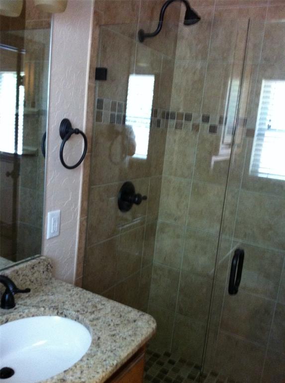 2733 Walnut Road Property Photo 6