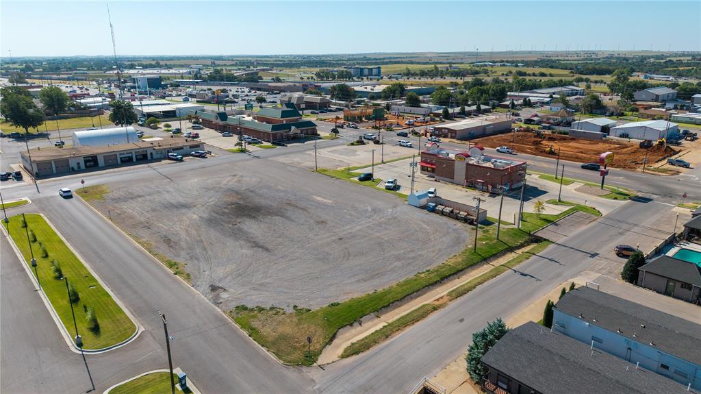 600 E Kansas Street Property Photo 1