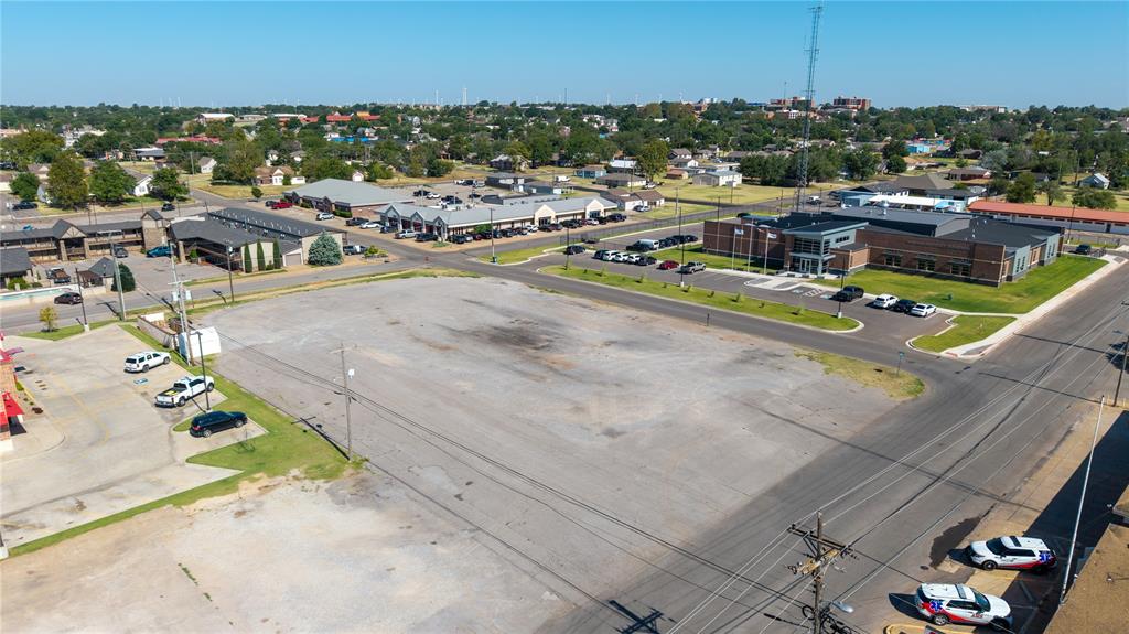 600 E Kansas Street Property Photo 3