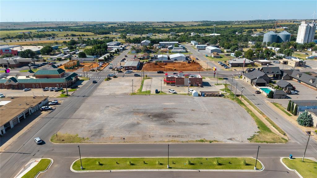 600 E Kansas Street Property Photo 6