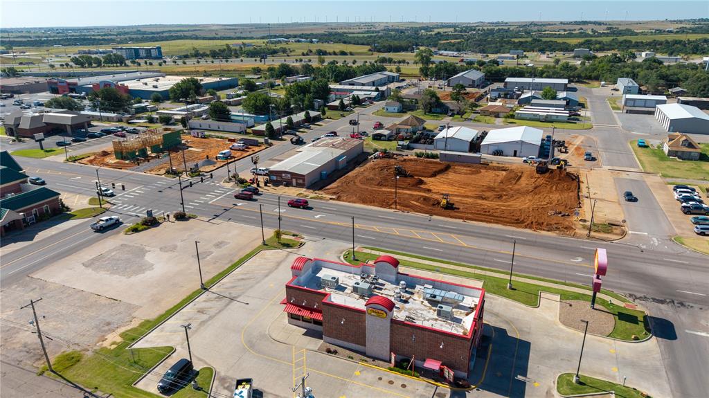 600 E Kansas Street Property Photo 11