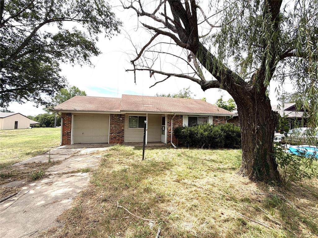 1819 W Midland Street Property Photo 2
