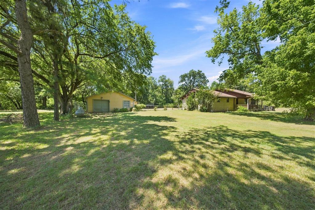 662 S Range Road Property Photo 6