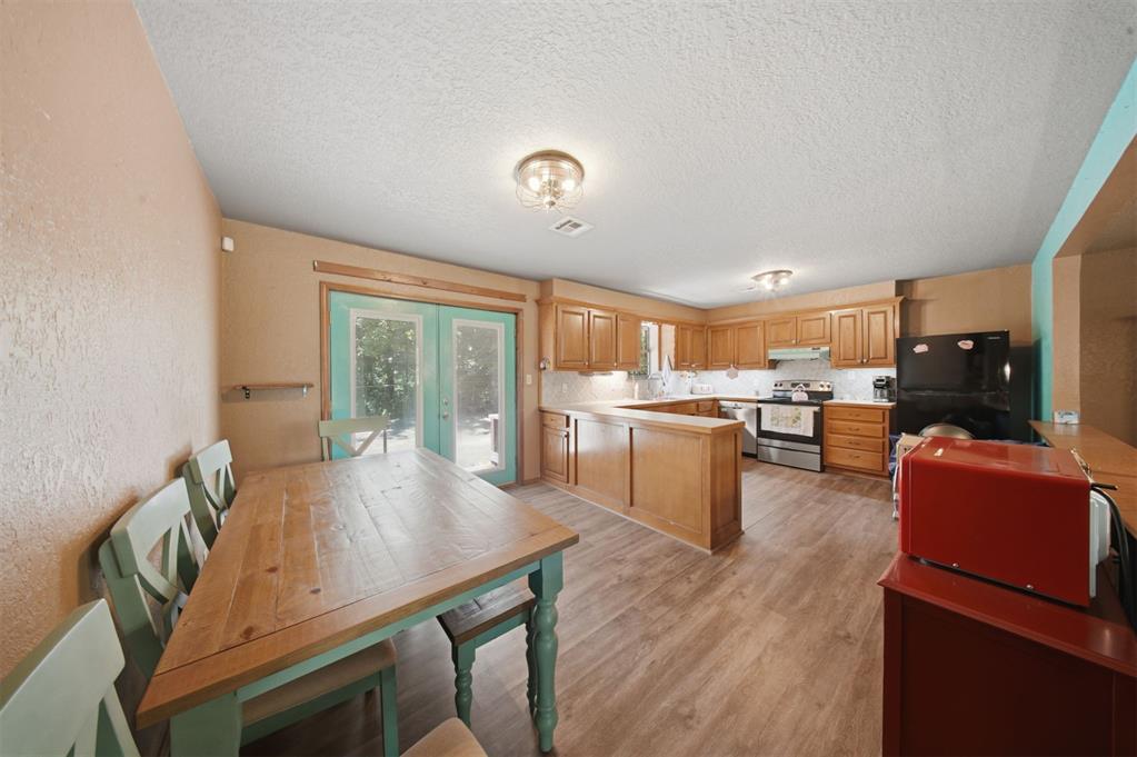 662 S Range Road Property Photo 12
