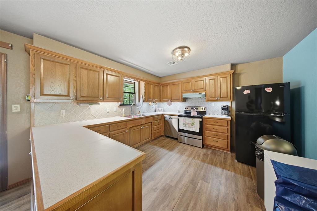662 S Range Road Property Photo 13