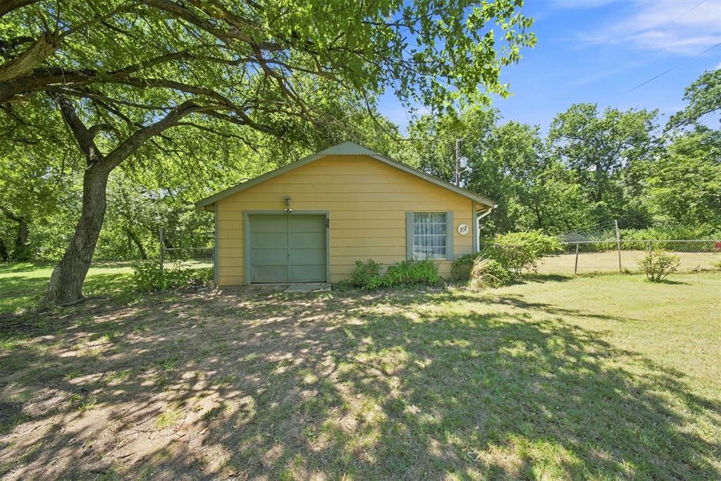 662 S Range Road Property Photo 27