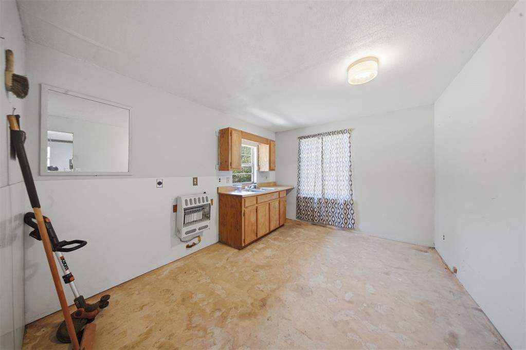 662 S Range Road Property Photo 30
