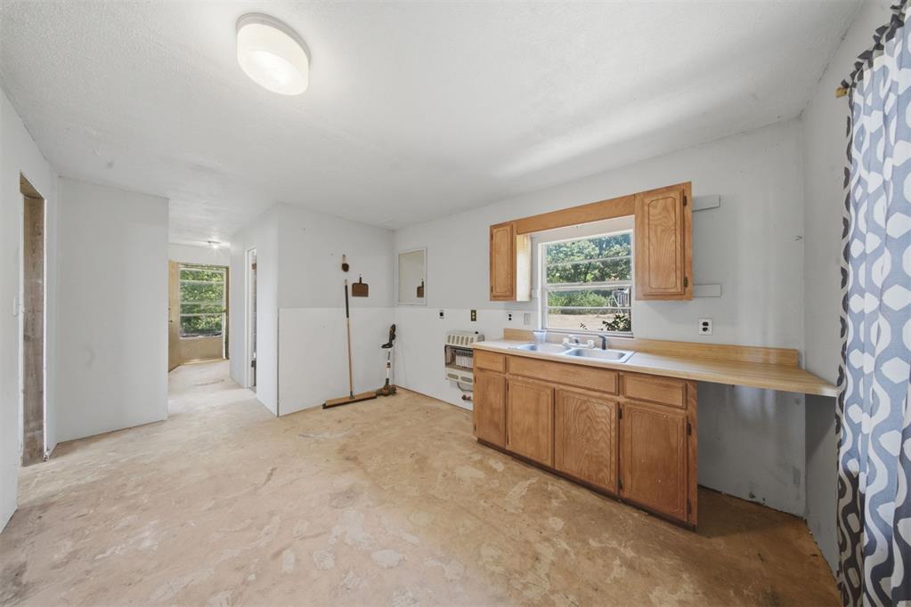 662 S Range Road Property Photo 31