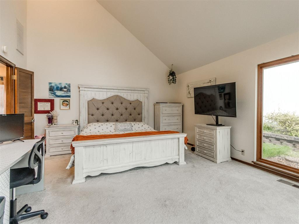 1615 Fox Hollow Ridge Property Photo 21