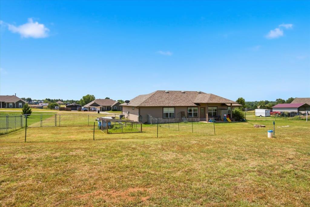 1301 Hillside Terrace Property Photo 5